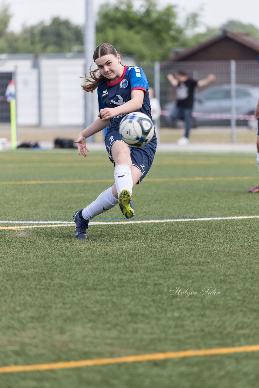 Bild 88 - wBJ Holsatia Elmshorn - VfL Pinneberg : Ergebnis: 1:4